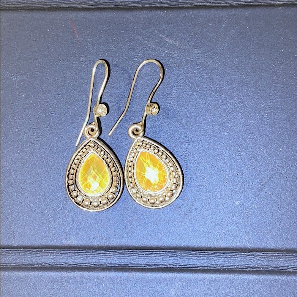 ☀️Vintage sterling earrings ,yellow stone